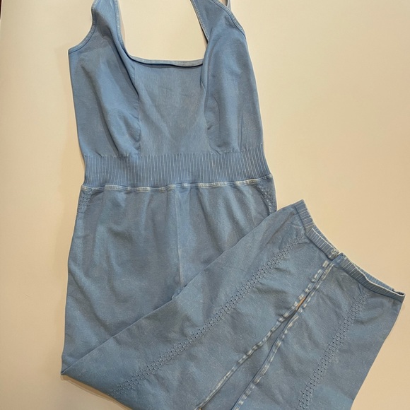 Free People Movement - Picture 2 of 5